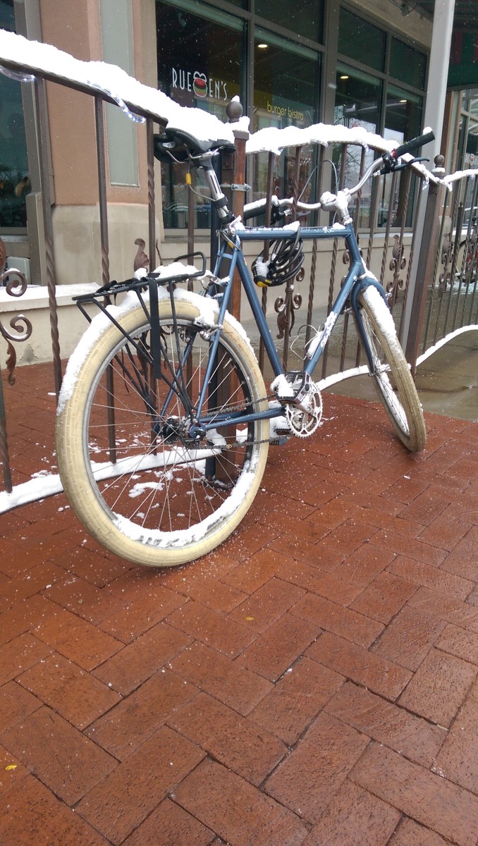 26x2.0 Tires on a city commuter bike.